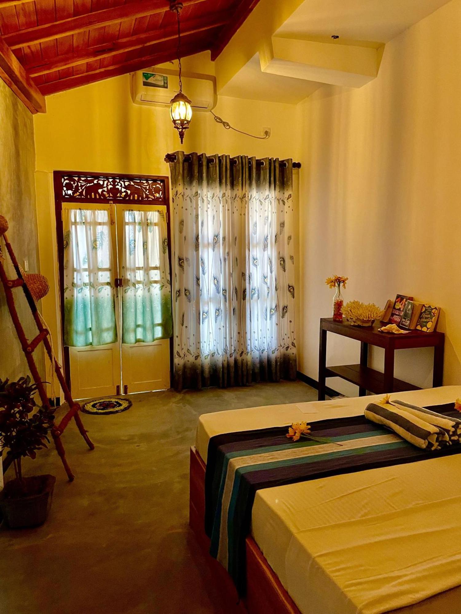 Secret Swell Hotell Tangalle Exteriör bild